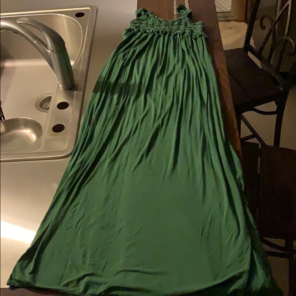 Green maxi dress